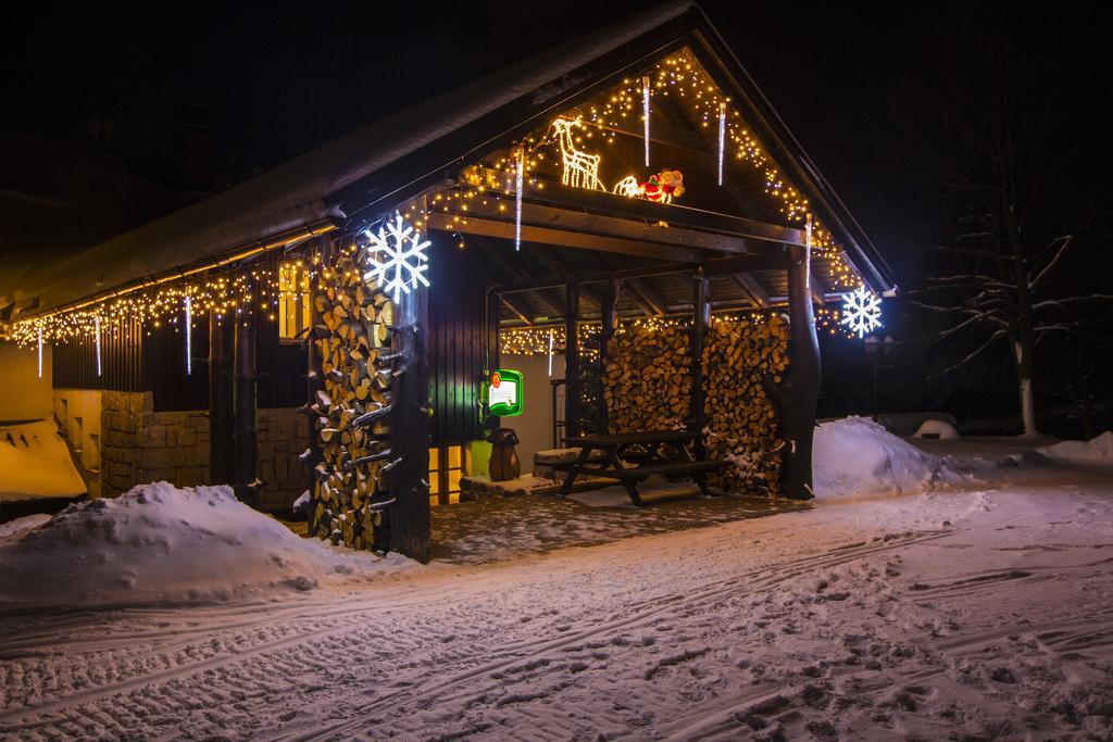 Chata Pod Lipami Hotell Rokytnice nad Jizerou Exteriör bild